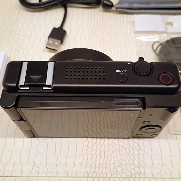 True 5K Digital Camera Photography, Autofocus 80MP 18X Digital Zoom 3" Screen - Picture 13 of 16